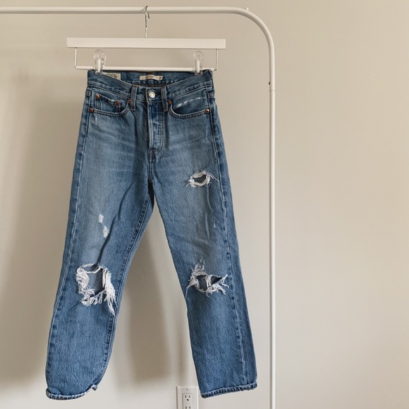Levi's Wedgie Straight Jeans - Picture 1 of 2